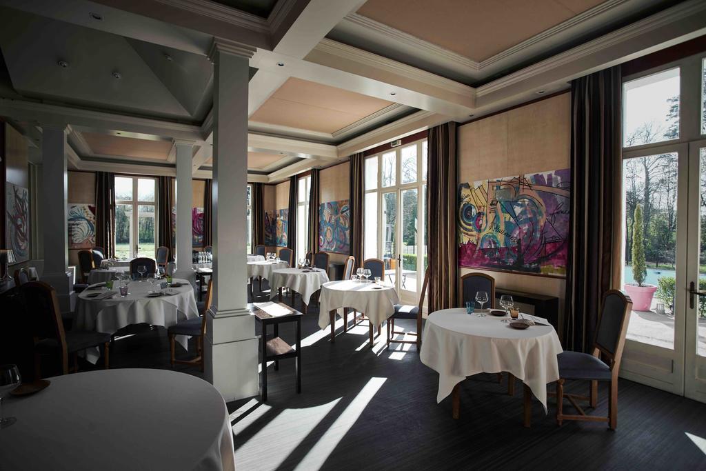 Hotel Domaine Des Sequoias - Les Collectionneurs à Ruy-Montceau Extérieur photo