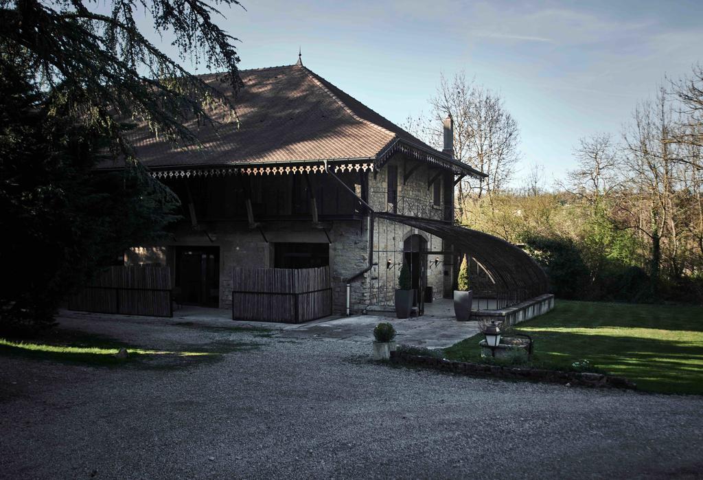 Hotel Domaine Des Sequoias - Les Collectionneurs à Ruy-Montceau Extérieur photo