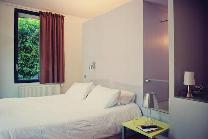 Hotel Domaine Des Sequoias - Les Collectionneurs à Ruy-Montceau Extérieur photo
